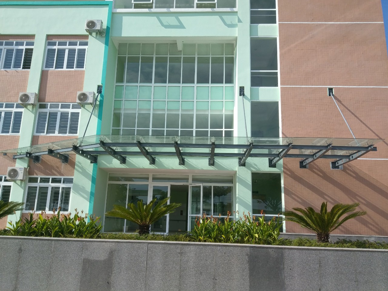 Mái sảnh kính MS 17