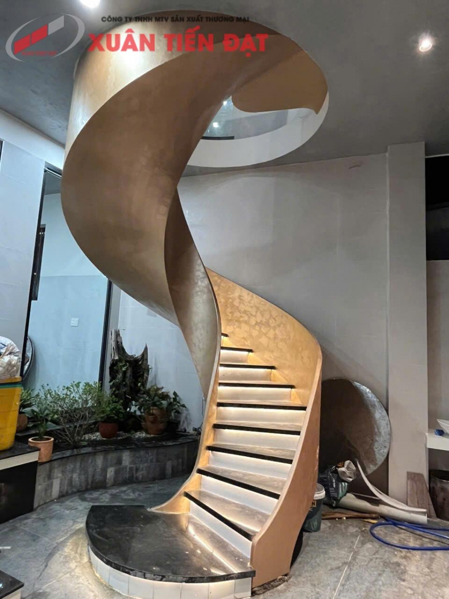 Cầu thang lượn s&oacute;ng L17