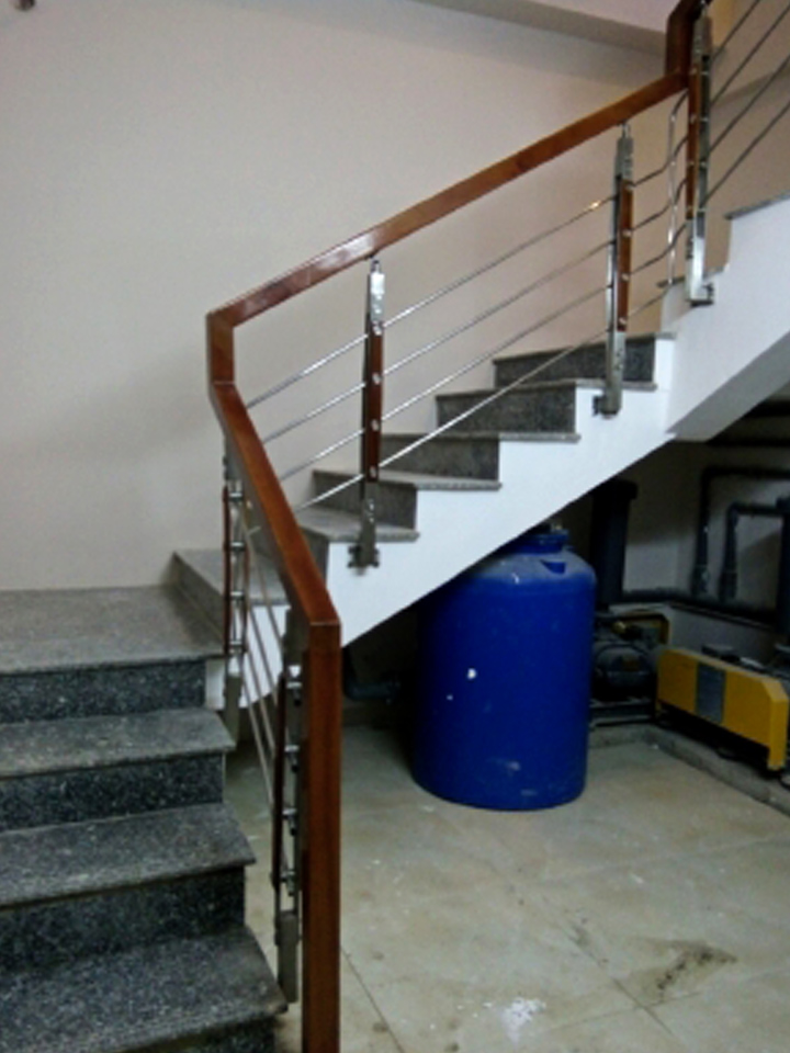 Lan can cầu thang CT62