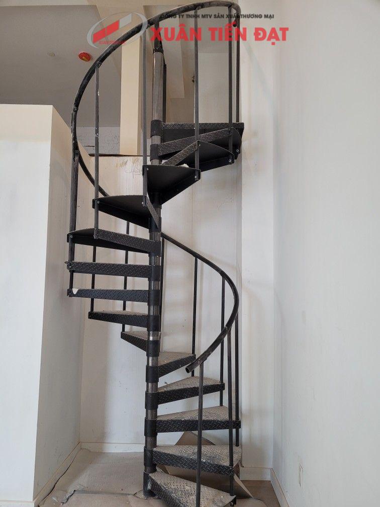 Cầu Thang Xoắn Ốc X20